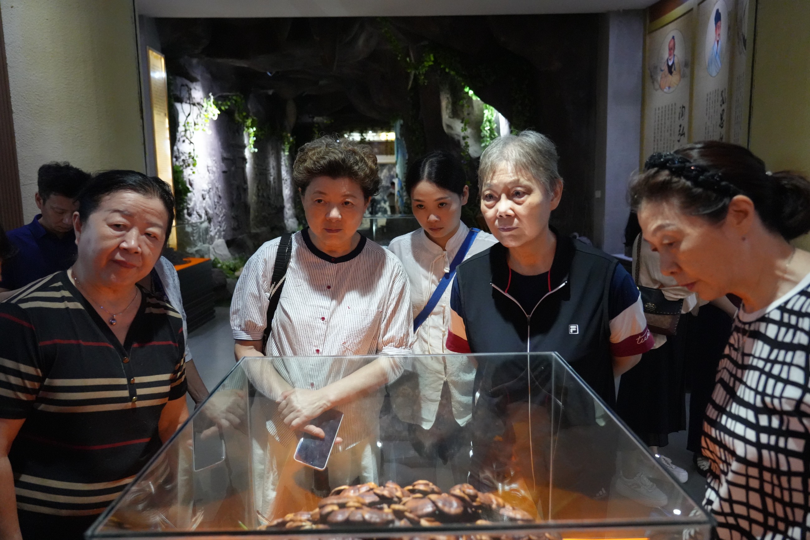 杭州亞運(yùn)會(huì)官方靈芝產(chǎn)品供應(yīng)商|杭州亞運(yùn)會(huì)官方供應(yīng)商|中國靈芝十大品牌|仙客來靈芝|仙客來靈芝破壁孢子粉|仙客來孢子油|仙客來靈芝飲片|仙客來破壁孢子粉|靈芝孢子油|孢子粉|靈芝破壁孢子粉|靈芝|中華老字號(hào)