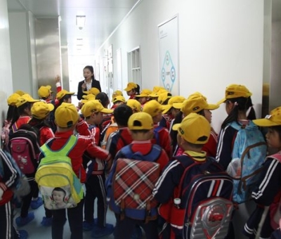 800余名師生、家長在仙客來開展社會實踐活動