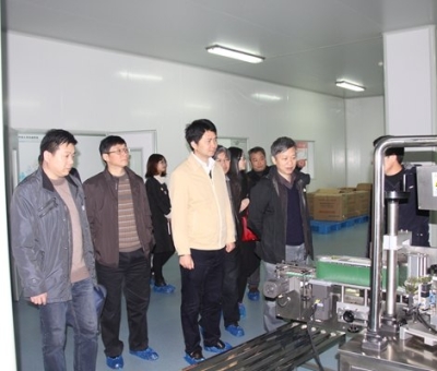 食藥監(jiān)管國(guó)家總局及省、市、縣局領(lǐng)導(dǎo)蒞臨仙客來(lái)調(diào)研