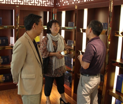 中國(guó)民族經(jīng)濟(jì)對(duì)外合作促進(jìn)會(huì)秘書(shū)長(zhǎng)楊柳蒞臨仙客來(lái)公司視察