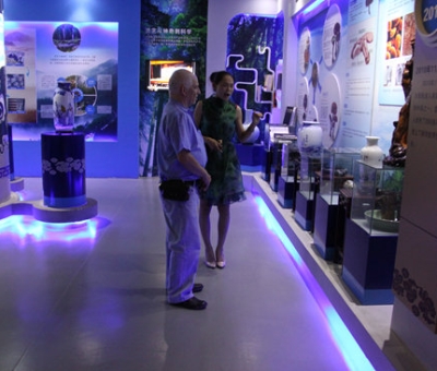 法國專家在仙客來研究工作圓滿結束