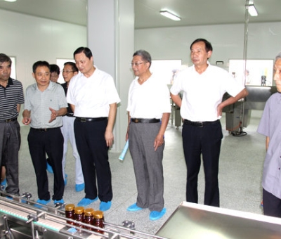 江西省老科協(xié)領導、老專家蒞臨仙客來公司考察老科協(xié)科技（培訓）示范基地工作