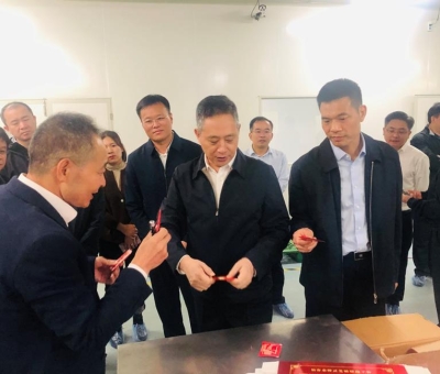 省政協(xié)副主席、黨組副書記、省級林長陳俊卿蒞臨仙客來公司調(diào)研