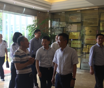 江西省稅務局黨委委員、總審計師賴竹華一行蒞臨仙客來考察調(diào)研