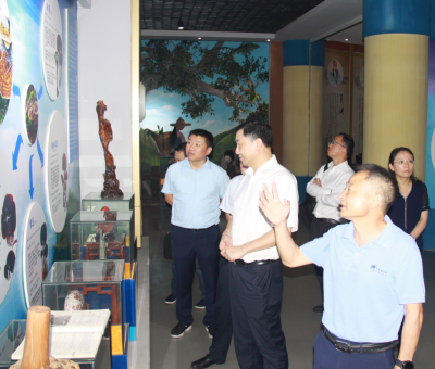 上海證券交易所副總經(jīng)理劉逖一行蒞臨仙客來(lái)考察調(diào)研