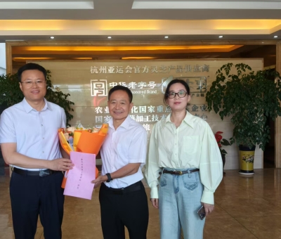 厚植創(chuàng)新沃土 禮贊科技英才 — 區(qū)委書(shū)記盛煒赴仙客來(lái)慰問(wèn)科技工作者