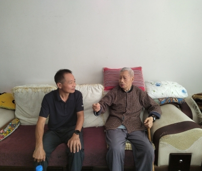 致敬英雄！潘新華一行中秋走訪慰問抗戰(zhàn)英雄張大燕